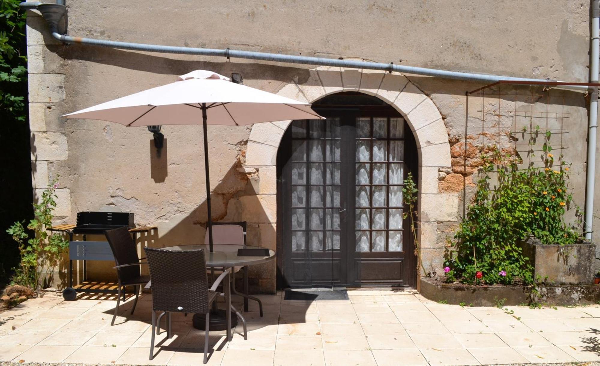 Le Manoir Bed & Breakfast Souillac Exterior photo