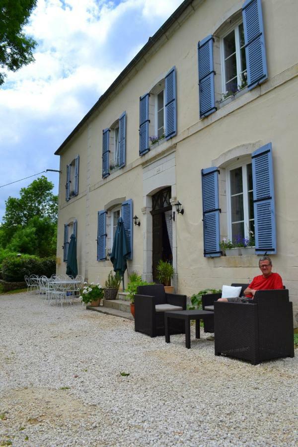 Le Manoir Bed & Breakfast Souillac Exterior photo